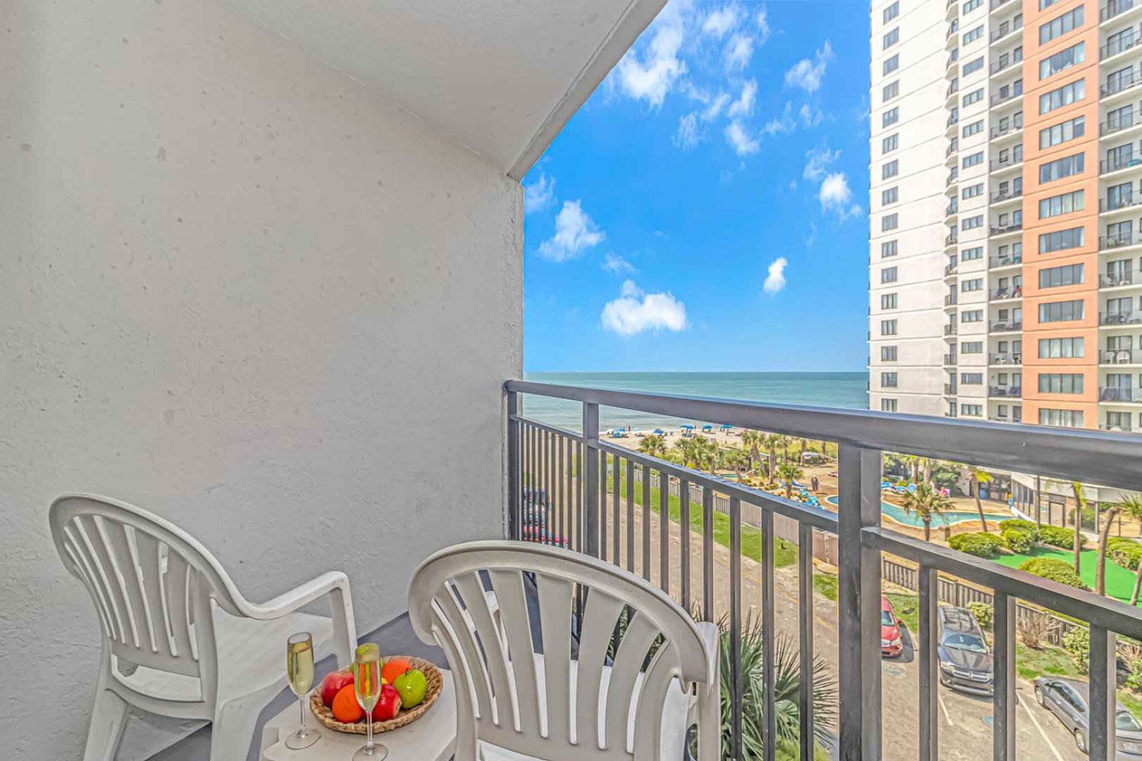 Oceanview 1 Bedroom Suite Landmark Resort 548 Perfect For A Couple Or Party Of 4 Миртъл Бийч Екстериор снимка